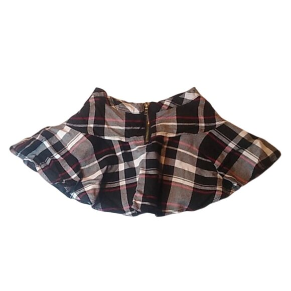 DISNEY, PLAID SKIRT, COLOR: BLACK, WHITE, RED: SIZE: 3 - Picture 2 of 9